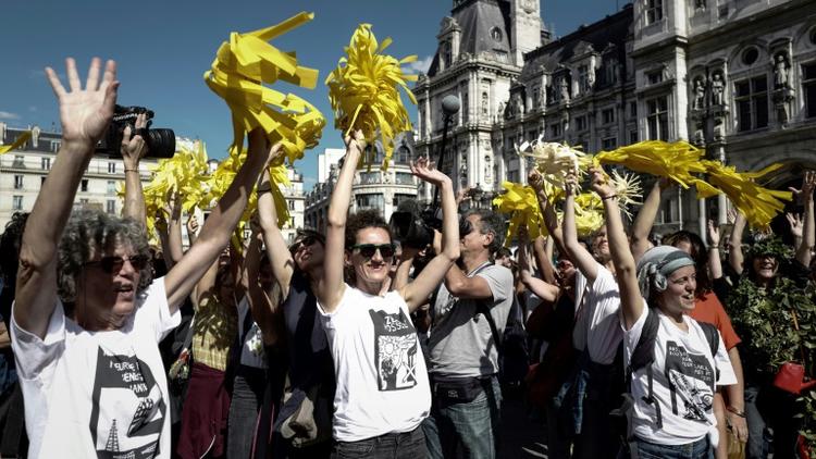 Des manifestants pour la lutte contre le dérèglement climatique, le 8 septembre 2018 à Paris [Philippe LOPEZ / AFP]