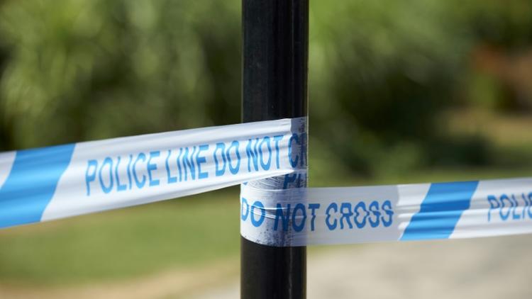 Deux hommes, dont un policier, et une femme ont été hospitalisés et recevaient des soins après avoir été blessés dans une attaque au couteau à Manchester [NIKLAS HALLE'N / AFP/Archives]