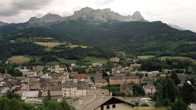 Vue du village de Barcelonnette, dans les Alpes-de-Haute-Provence [Vanina Lucchesi / AFP/Archives]