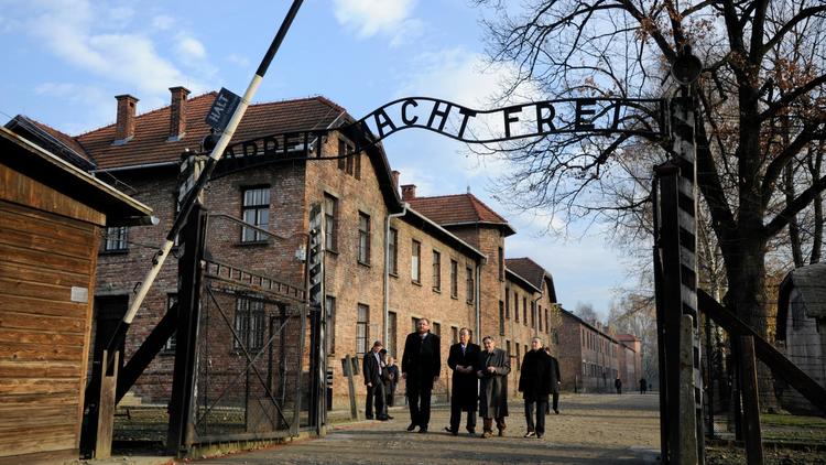 L'ancien camp de concentration d'Auschwitz, à Oswiecim en Pologne, le 18 novembre 2013, lors d'une visite du secrétaire général des Nations Unies, Ban Ki-moon  [Bartosz Siedlik / AFP]