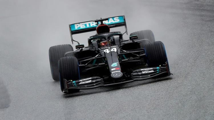 Le pilote Mercedes Lewis Hamilton vainqueur des essais qualificatifs du GP de Styrie sous la pluie, le 11 juillet 2020 à Spielberg [LEONHARD FOEGER / POOL/AFP]