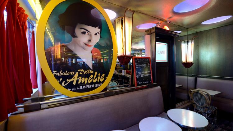 Le Café des deux moulins, le 7 août 2013, où ont été tournées certaines scènes du film Amélie Poulain en 2000 [Eric Feferberg / AFP/Archives]