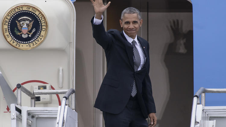 Barack Obama lors de son dernier voyage à bord de l'Air Force One. 