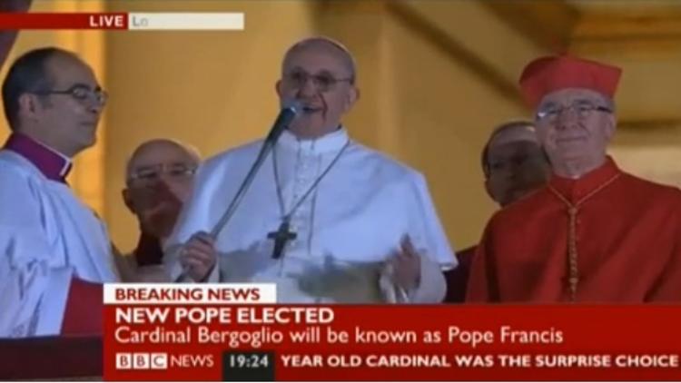 Les interprètes de TF1 et de la BBC ont eu le plus grand mal à traduire les prières du pape François