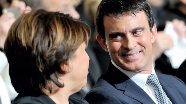 Manuel Valls aux côtés de Martine Aubry le 15 mai 2014 à Lille [Philippe Huguen / AFP/Archives]