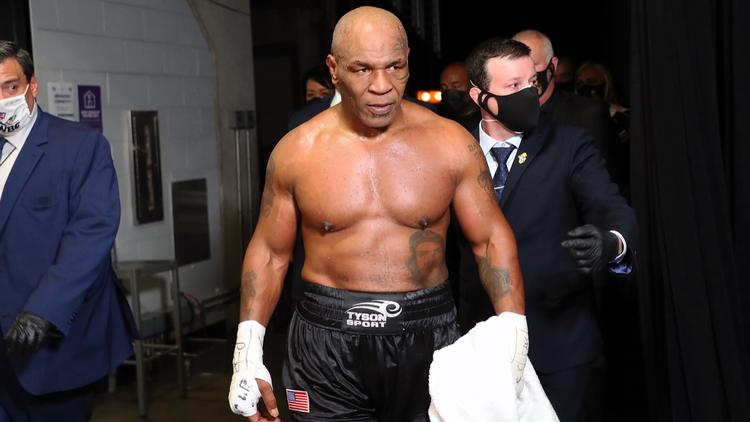 Mike Tyson était remonté sur le ring en novembre 2020 pour un combat de boxe exhibition contre Roy Jones Jr.