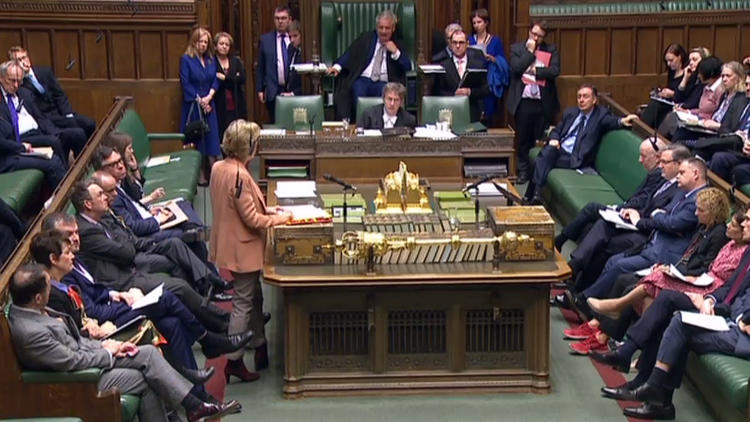 «Une motion sur le retrait du Royaume-Uni de l'Union européenne sera présentée vendredi», a annoncé Mme Leadsom aux députés