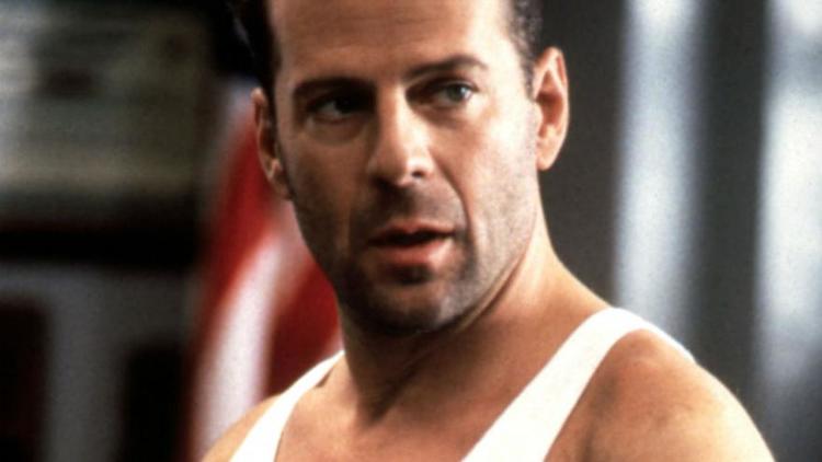 Bruce Willis dans la saga "Die Hard". 