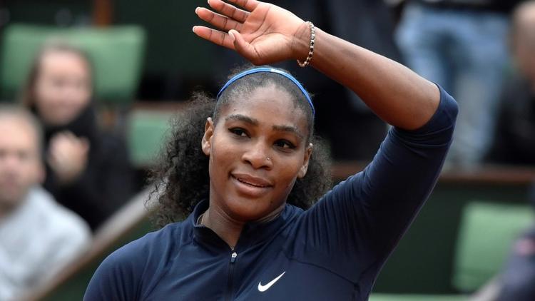 Serena Williams, victorieuse de la Néerlandaise Kiki Bertens à Roland-Garros, le 3 juin 2016 [PHILIPPE LOPEZ / AFP]