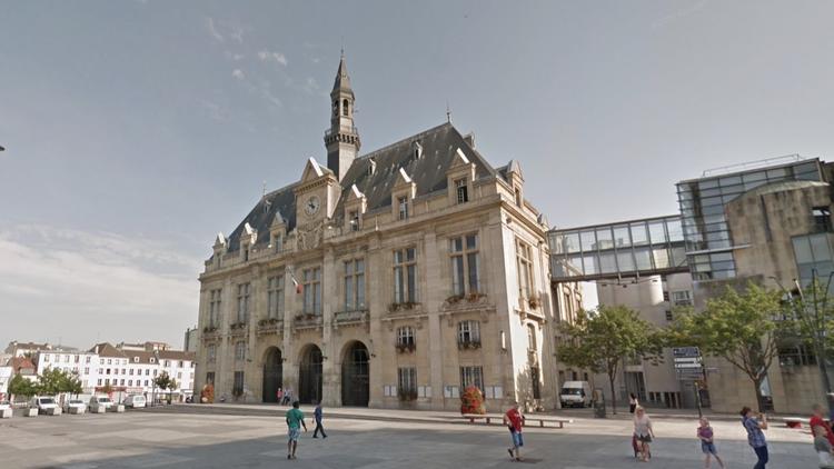 L'adjointe au maire de Saint-Denis a été agressée dans la soirée après une réunion de travail