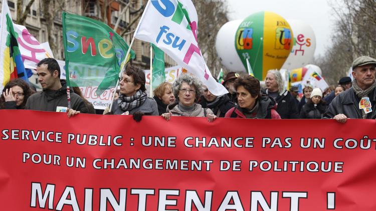 Des employés du service public (éducation, santé, finance) manifestent le 31 janvier 2013 à Paris [Pierre Verdy / AFP/Archives]