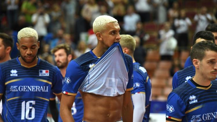 L'équipe de France, à l'issue d'un match perdu à l'Euro de volley contre la République tchèque à Katowice, le 30 août 2017 [PIOTR NOWAK / AFP/Archives]