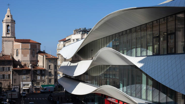 Le Centre Bourse de Marseille a été primé pour ses lignes extérieures novatrices.