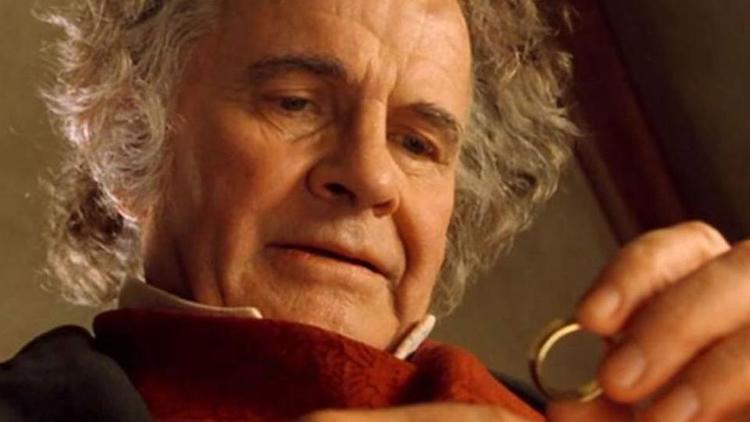 L'acteur Ian Holm, disparu ce 19 juin à l'âge de 88 ans des suites de la maladie de Parkinson, restera surtout dans les mémoires pour avoir incarné à la perfection l'aventureux hobbit Bilbo, dans la trilogie du «Seigneur des Anneaux».