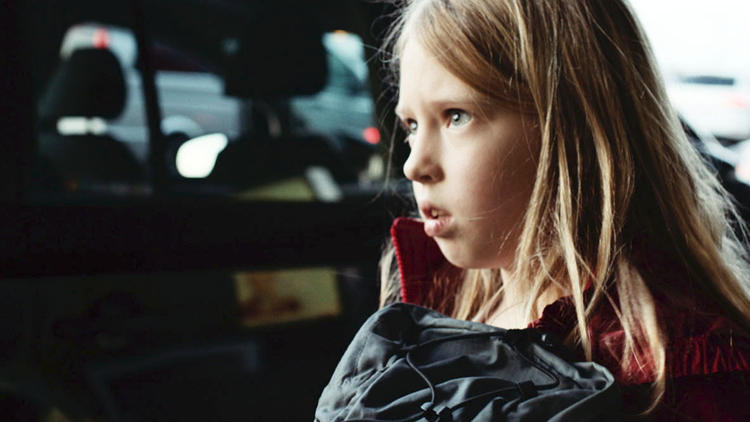 Le court-métrage autrichien "Alles wird gut" (Tout ira bien) de Patrick Vollrath raconte l'enlèvement d'une fillette par son père. 