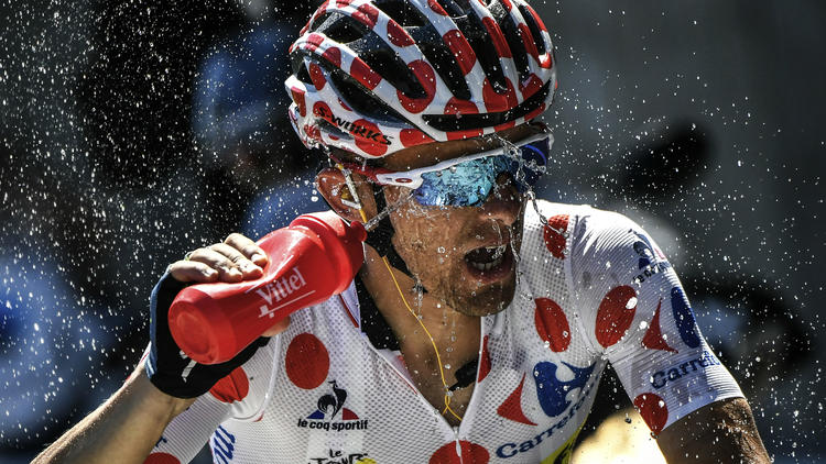 Les coureurs du Tour de France sont habitués à souffrir de la chaleur sur le parcours (ici Rafal Majka, en 2016).