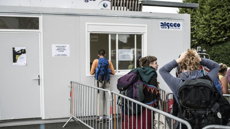 Agence de Pôle Emploi installée à la gare de Belleville dans le Beaujolais et dédiée au recrutement des vendangeurs "à la dernière minute", le 24 août 2015 [Jean-Philippe Ksiazek / AFP]