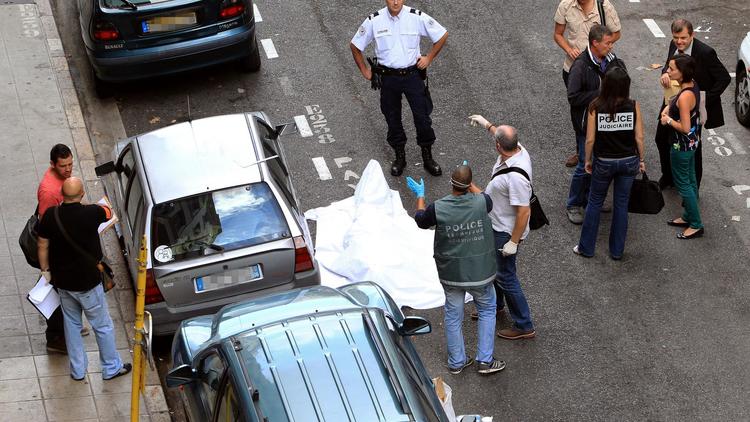 Le corps d'un jeune braqueur tué le 11 septembre 2013 par un bijoutier à Nice [Jean Christophe Magnenet / AFP/Archives]