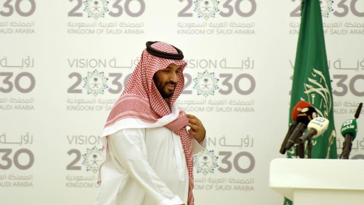 Le prince héritier saoudien Mohammed ben Salmane lors d'une conférence de presse pour présenter son plan "Vision 2030" à Ryad, le 25 avril 2016 [FAYEZ NURELDINE / AFP/Archives]