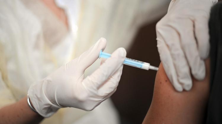 Dix millions de personnes vulnérables peuvent récupérer le vaccin gratuitement