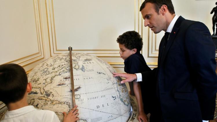 Emmanuel Macron a reçu des enfants autiste à l'Elysée à Paris le 6 juillet 2017 [Thibault Camus / POOL/AFP/Archives]