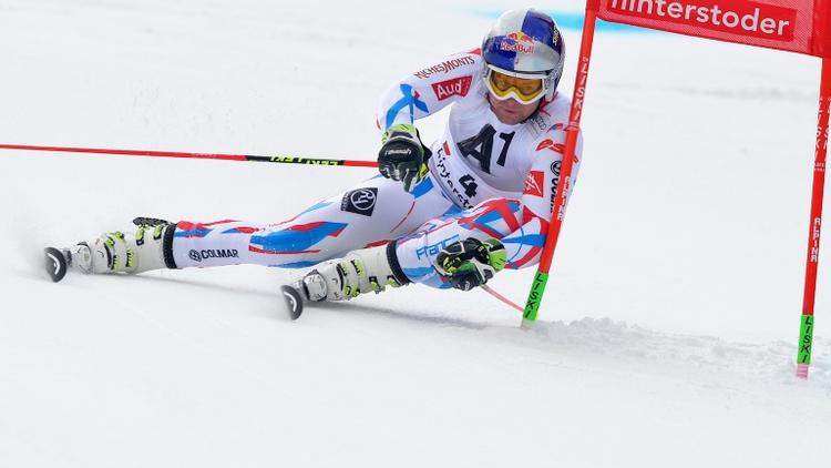 Le Français Alexis Pinturault lors de la 1re manche du slalom géant de Hinterstoder en Autriche, le 26 février 2016  [SAMUEL KUBANI / AFP]