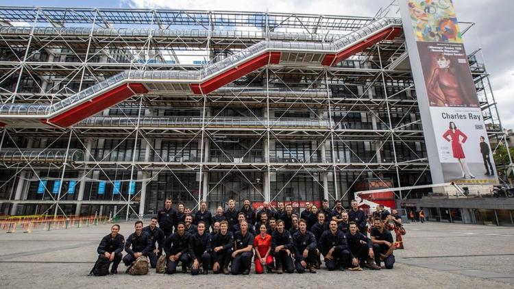 Les athlètes sont accueillis en stage toute la semaine au sein de la Brigade des sapeurs-pompiers de Paris.