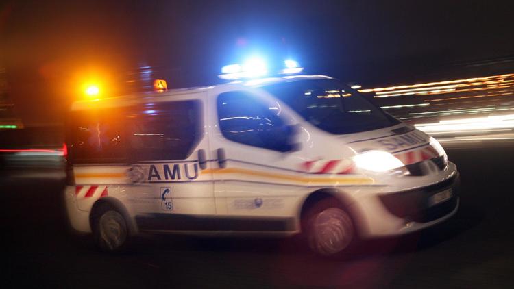 Une ambulance dans la nuit [Loic Venance / AFP/Archives]
