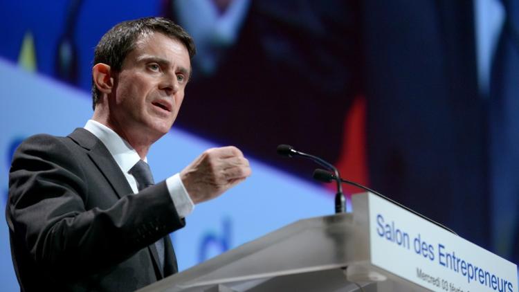 Le Premier ministre Manuel Valls au salon des Entrepreneurs à Paris, le 3 février 2016 [ERIC PIERMONT / AFP]