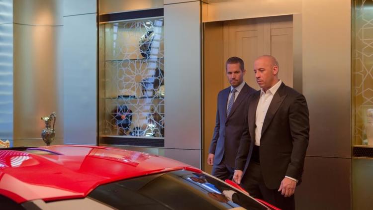 Vin Diesel et Paul Walker dans "Fast & Furious 7" de James Wan. 
