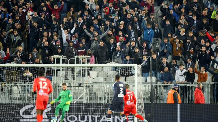 Des supporters bordelais lors d'une rencontre de Ligue 1 opposant Bordeaux à Nîmes le 3 décembre 2019.  [NICOLAS TUCAT / AFP/Archives]