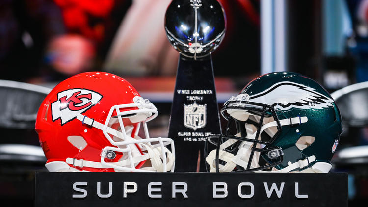 Le 57e Super Bowl oppose les Kansas City Chiefs aux Philadelphia Eagles.