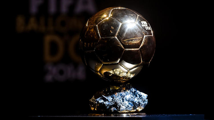 Mini ballon d'or de football- Trophée