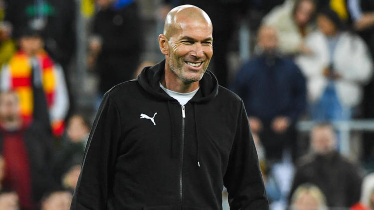 Zinedine Zidane est toujours sans club depuis son départ du Real Madrid en mai 2021.
