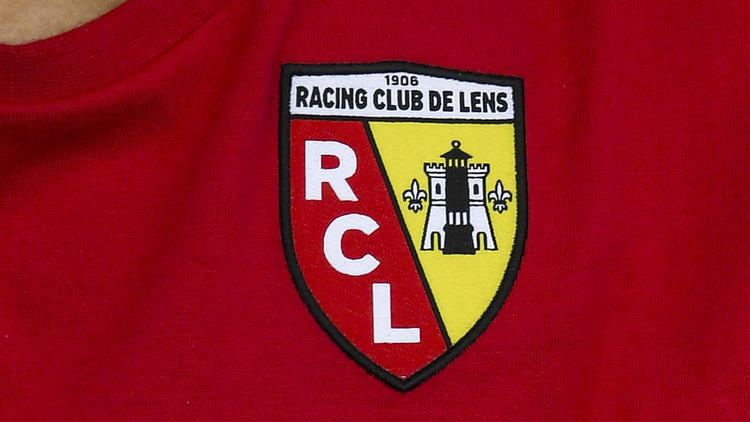 Van streek Buitenland huurling Pas la Ligue 1 PSG» : le maire de Lens en colère après le report de la  rencontre | CNEWS