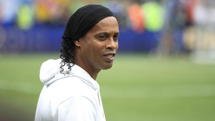 Ronaldinho est en détention provisoire depuis un mois au Paraguay.