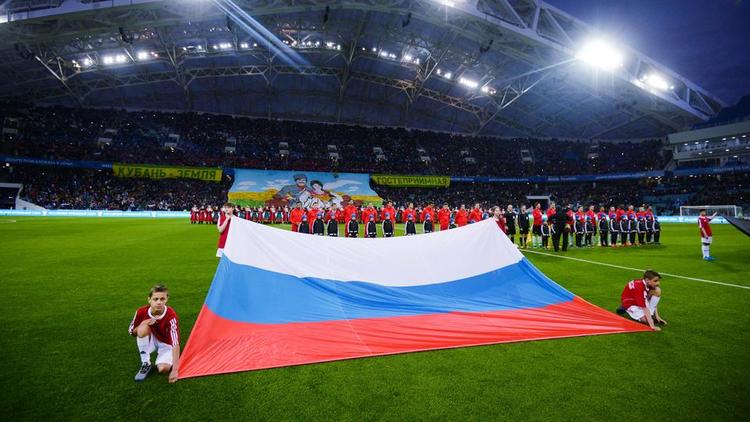 La Russie est suspendue de toutes les compétitions par l’UEFA.