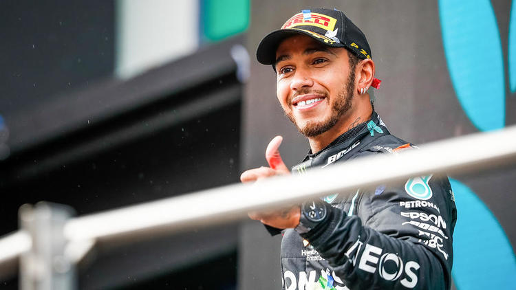 Lewis Hamilton va entamer une 9e saison consécutive avec Mercedes.