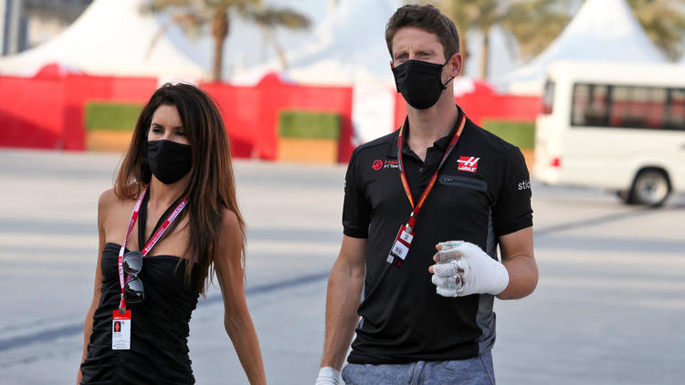 Romain Grosjean a pu retirer les bandages de sa main droite.