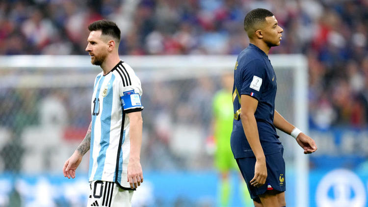 Finale de la Coupe du monde 2022 : trois moments qui nous ont étonnés (ou  agacés) après France-Argentine