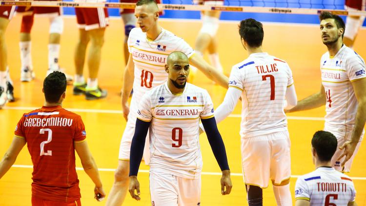 L'équipe de France de volley-ball devra disputer un nouveau tournoi de qualification olympique pour tenter de rejoindre Rio.