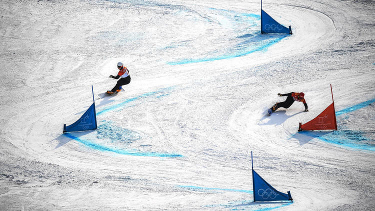 Le snowboard a fait son apparition aux Jeux Olympiques en 1998.