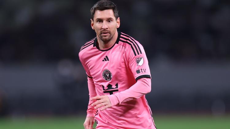 Lionel Messi a expliqué que son forfait à Hong Kong était dû à une blessure. 