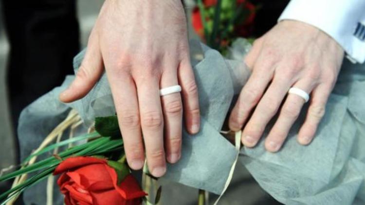 66% des Français souhaitent un référendum sur le mariage gay et le droit à l'adoption