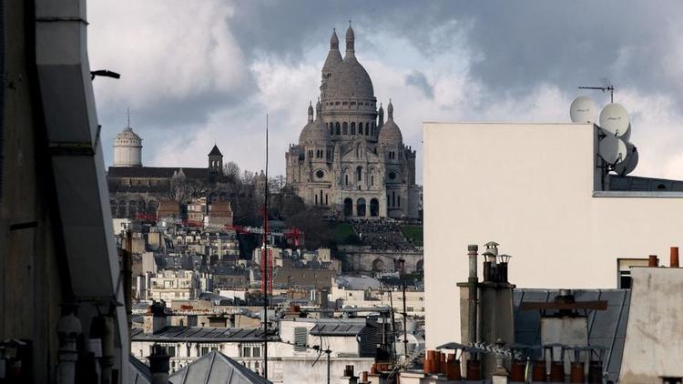 Des quotas pourraient être instaurés dans certains quartiers parisiens, tels que Montmartre.