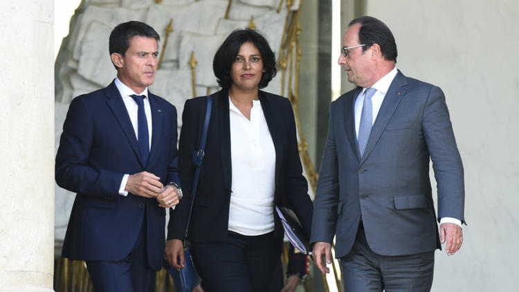 Manuel Valls, Myriam El Khomri et François Hollande à la sortie du Conseil des ministres, le 2 septembre 2015. 
