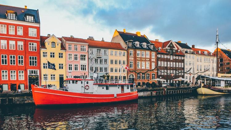 C'est un quartier de la ville de Copenhague qui obtient la première place. 