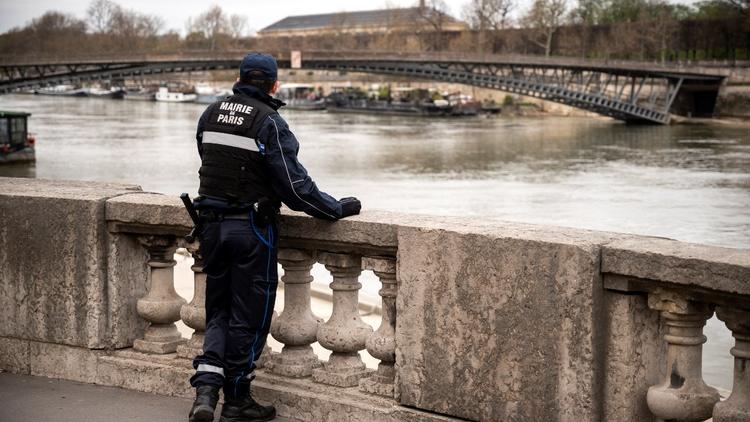 Aujourd'hui, ce sont les agents de la DPSP qui sont chargés de la sécurité à Paris.