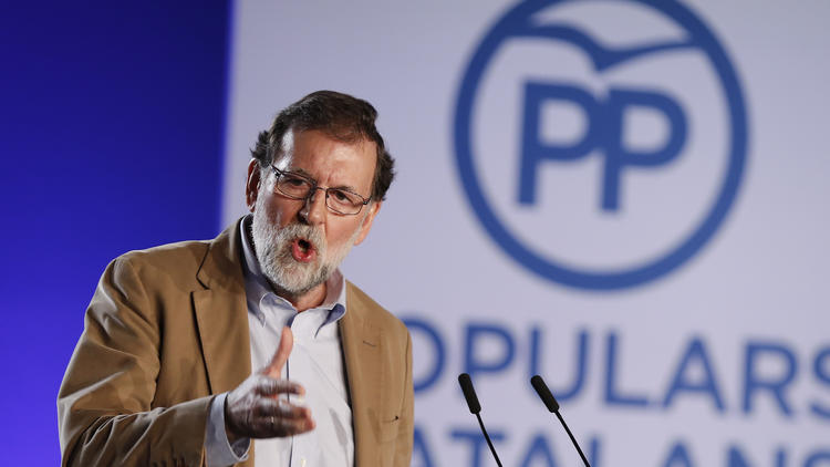 Le chef du gouvernement espagnol Mariano Rajoy, à Barcelone, dimanche 12 novembre 2017.