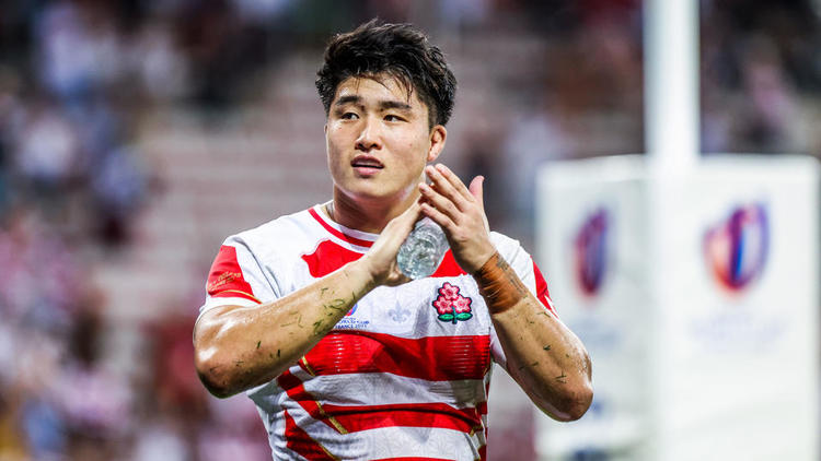 Le Japon porte une fleur de lys sur son maillot depuis le début de la Coupe du monde de rugby.